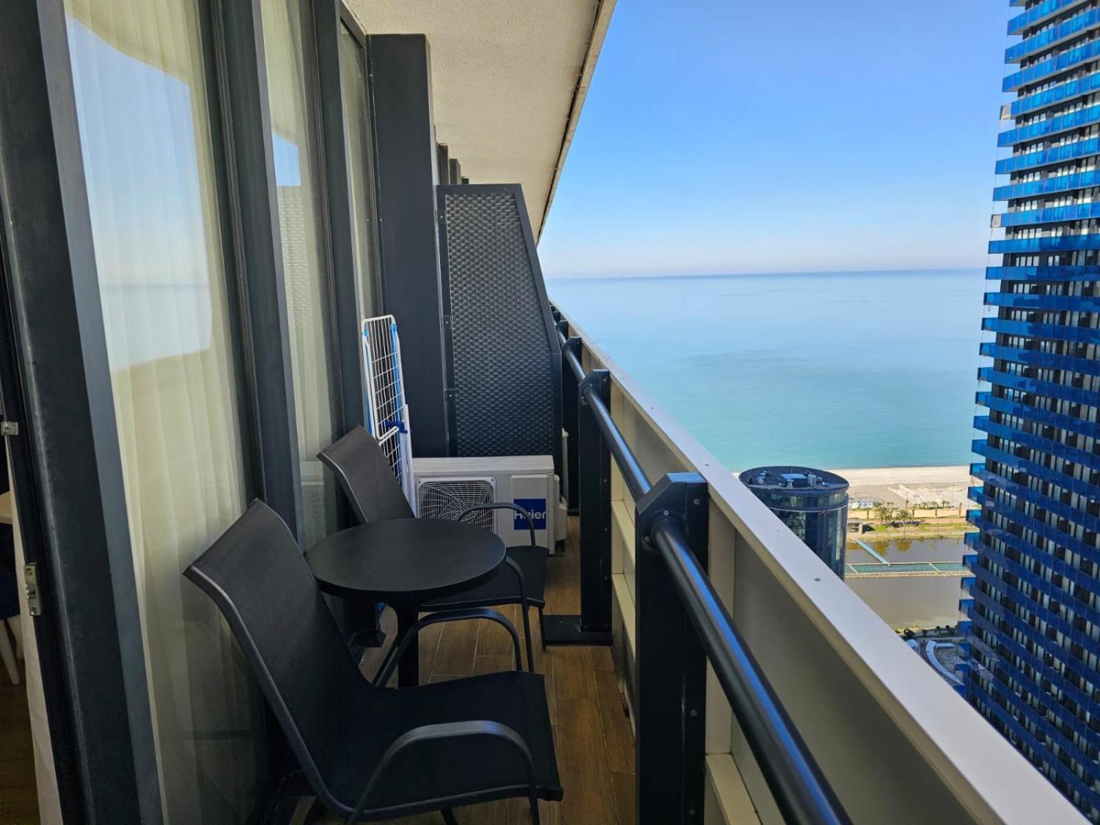 Orbi City Best Apartments Batumi Luaran gambar