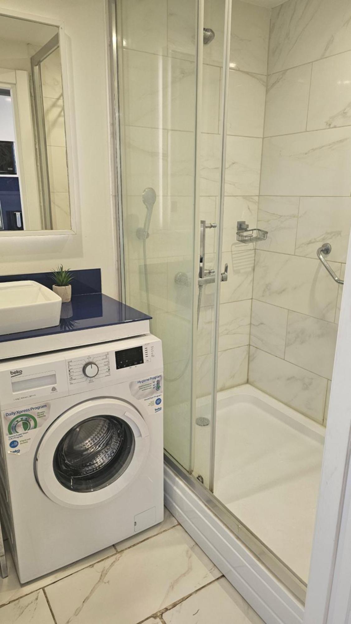 Orbi City Best Apartments Batumi Luaran gambar